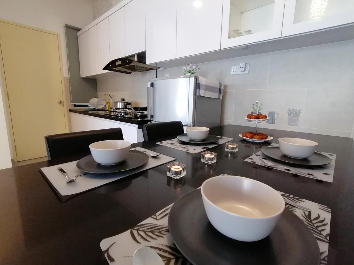 Lejlighed i Malacca centrum på 99 m². Soveværelser: 2. Private badeværelser: 2. Eksteriør billede
